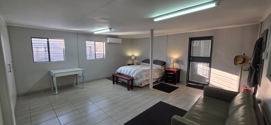 Commercial Property for Sale in Ifafi North West